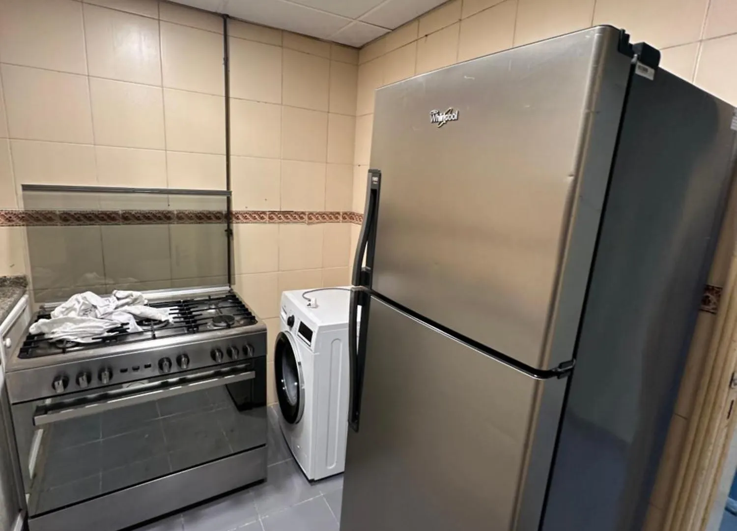 2Bhk Fully Furnished Apartment - Sharjah United Arab Emirates